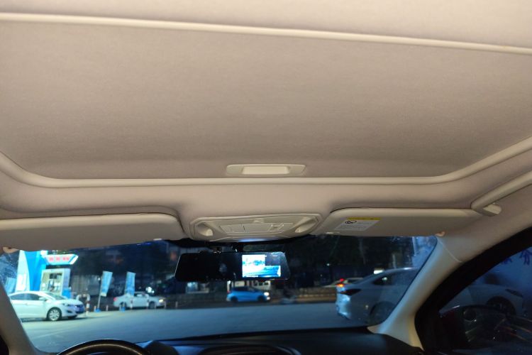 福特 福克斯 2012款 两厢 1.6L 自动风尚型中控内饰22