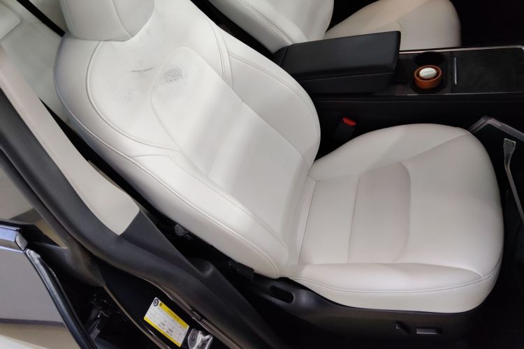 特斯拉 Model Y 2024款 后轮驱动版局部细节41