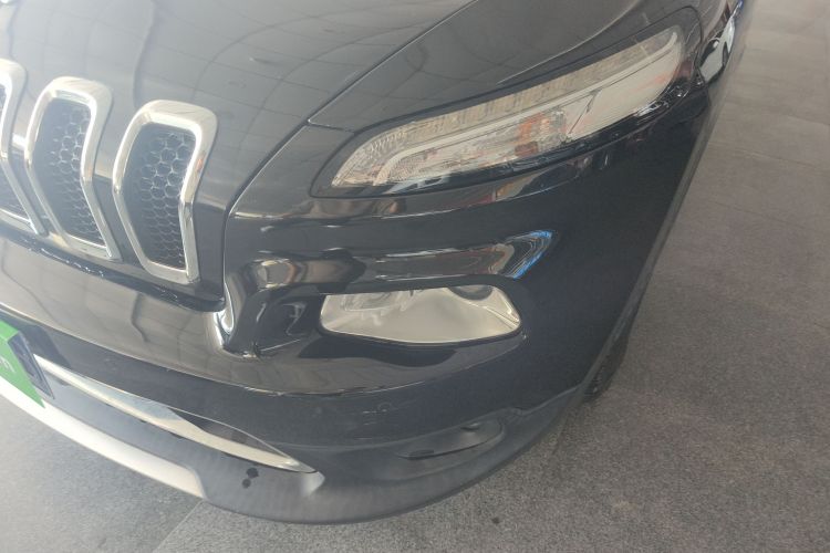 Jeep 自由光 2016款 2.4L 专业智能版局部细节36