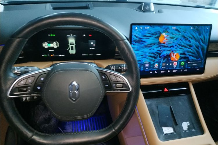 鸿蒙智行 问界M7 2022款 1.5T 后驱舒适版中控内饰18