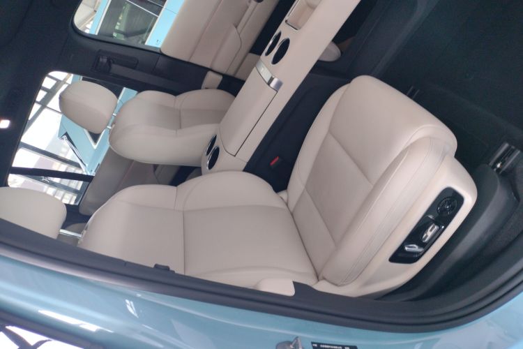 理想汽车 理想L8 2024款 Max中控内饰41