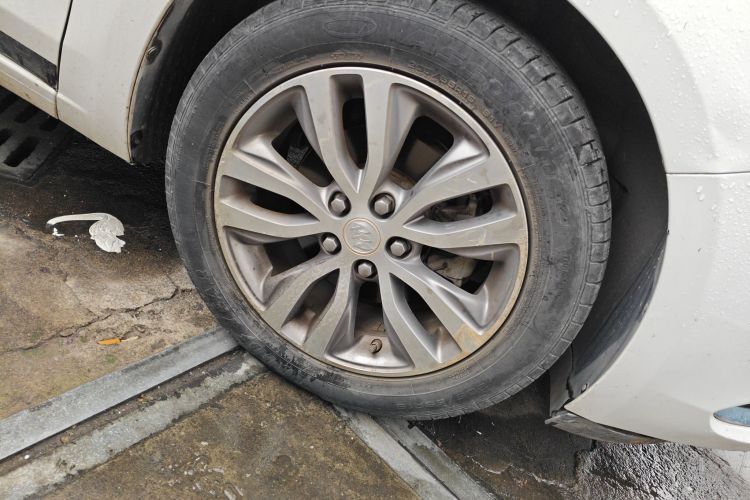 别克 英朗 2019款 18T 自动互联精英型 国VI车身外观10