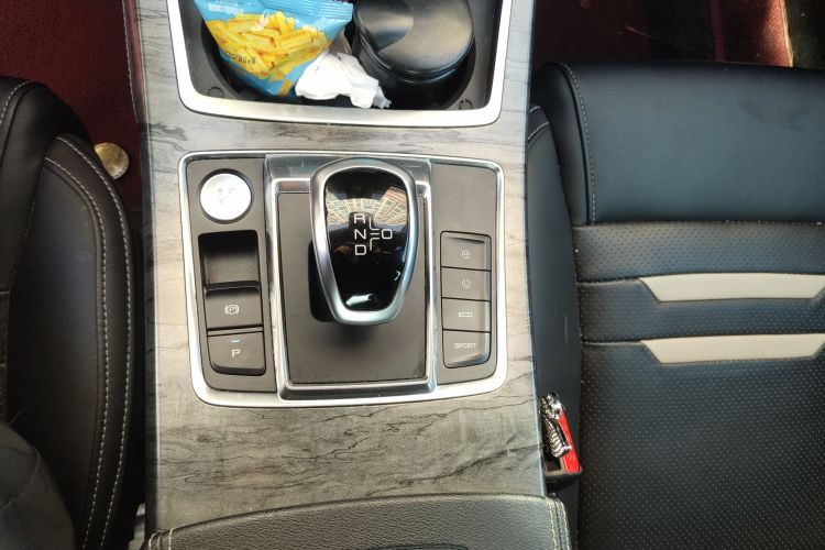 比亚迪 秦Pro新能源 2018款 EV500 智联领耀型中控内饰18