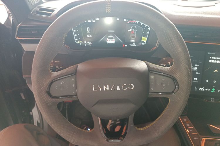 领克05 2020款 2.0TD 四驱劲Halo中控内饰13