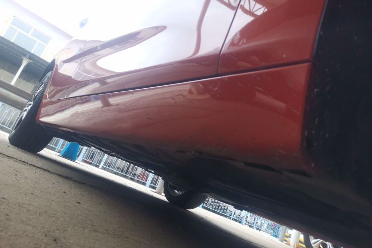 宝马2系旅行车 2016款 218i 运动设计套装机舱底盘29