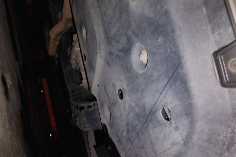 理想汽车 理想ONE 2020款 增程6座版局部细节9004