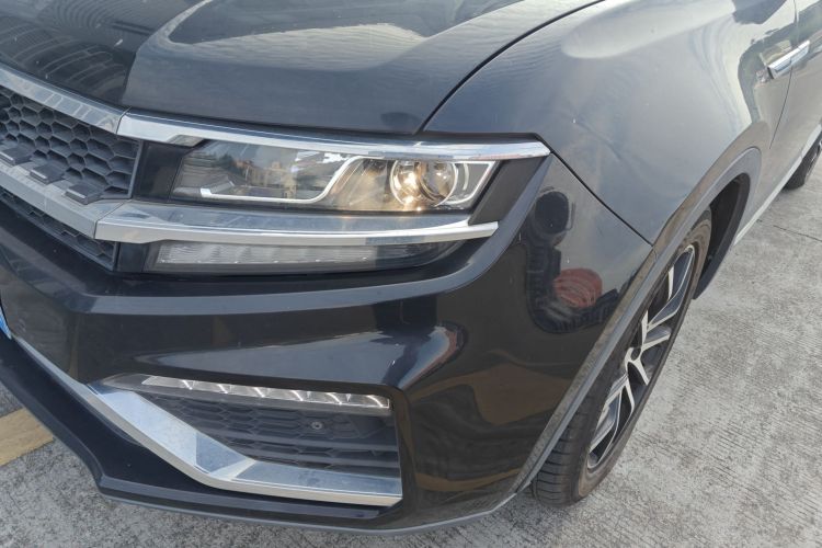 众泰 大迈X7 2018款 2.0T 自动尊贵型局部细节36