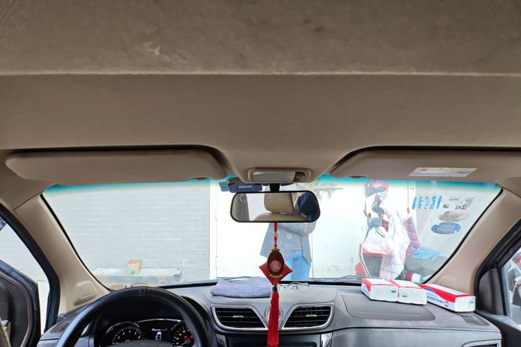 五菱汽车 五菱宏光 2016款 1.5L 改款S舒适型中控内饰22