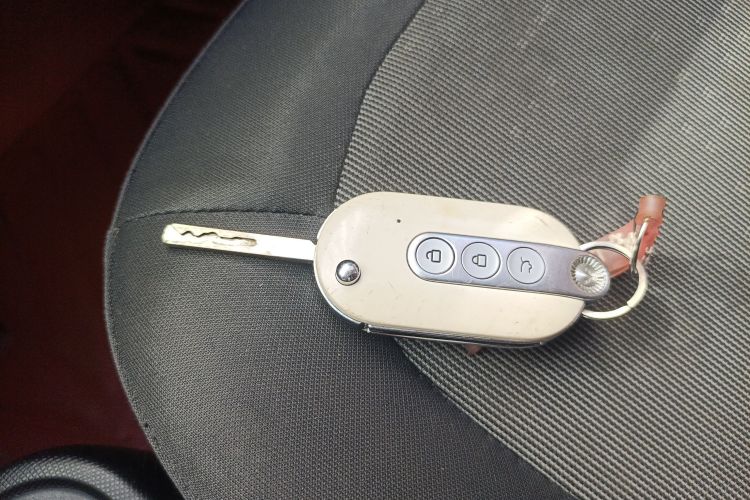 五菱汽车 宏光MINIEV 2022款 自在款 磷酸铁锂中控内饰7001