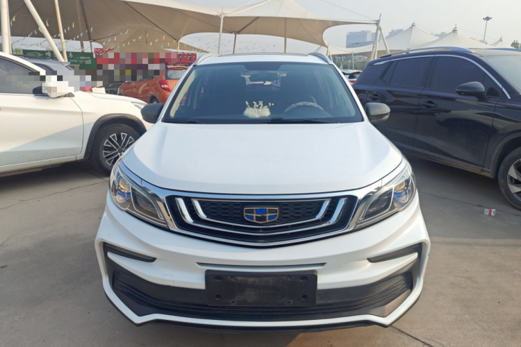 吉利汽车 远景X3 2020款 1.5L CVT尊贵型车身外观2