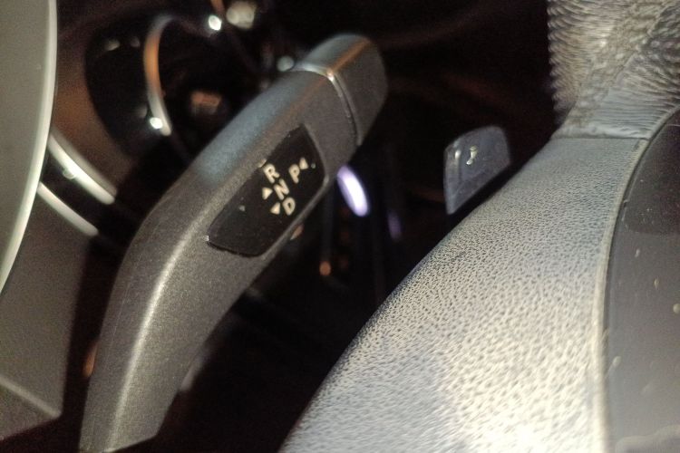 奔驰C级 2015款 C 200 L 4MATIC 运动版局部细节18