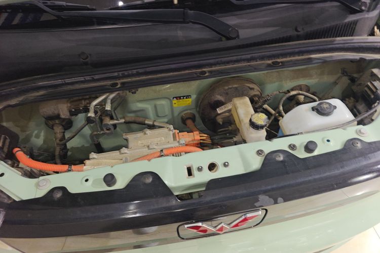 五菱汽车 宏光MINIEV 2022款 马卡龙臻享款 磷酸铁锂机舱底盘24