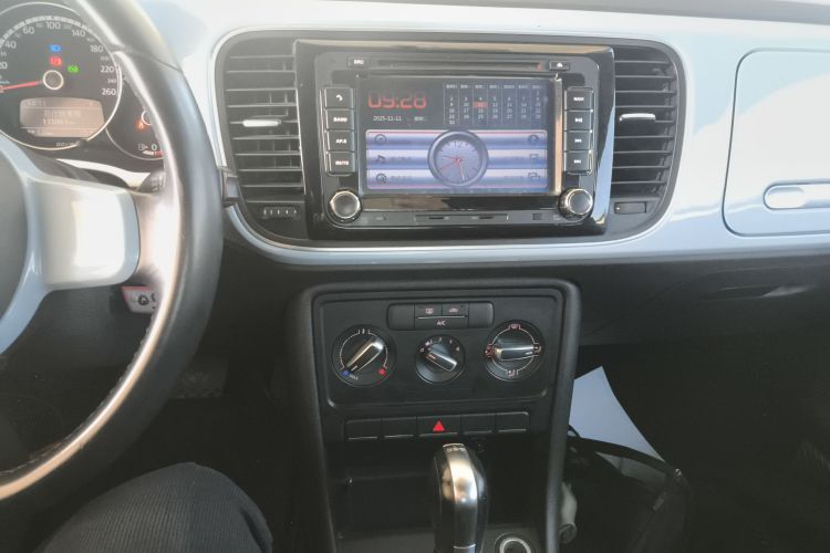 大众 甲壳虫 2014款 1.2TSI 时尚型中控内饰16