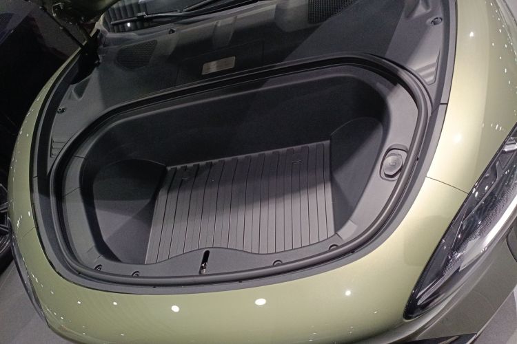 小米汽车 小米SU7 2024款 后驱超长续航高阶智驾Pro版机舱底盘24