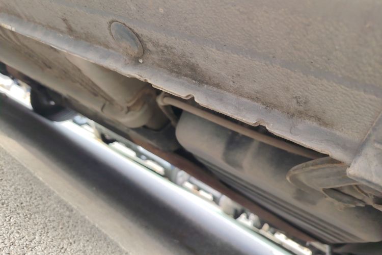 现代 悦动 2011款 1.6L 自动豪华型局部细节9003