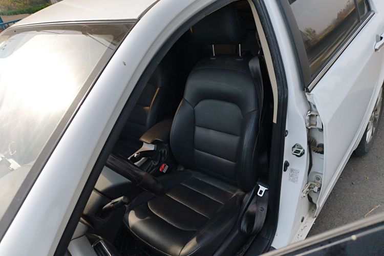 吉利汽车 远景 2018款 1.5L 手动幸福版中控内饰19