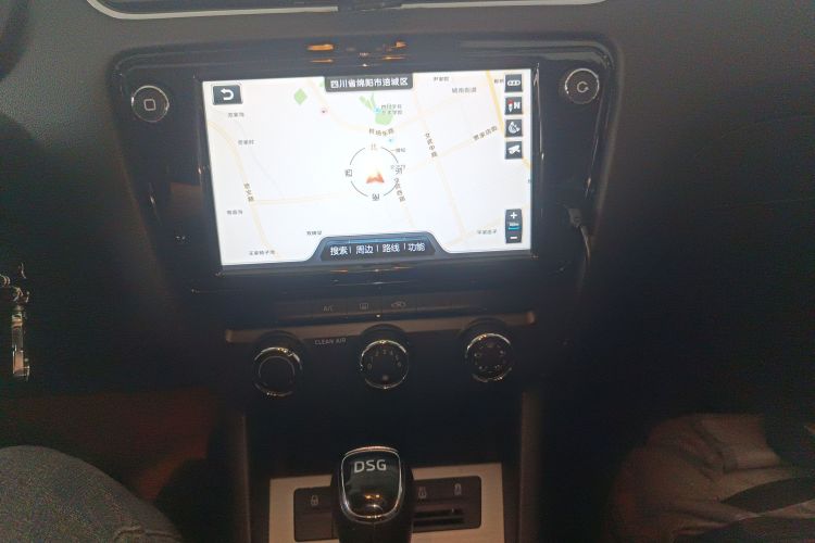 斯柯达 明锐 2018款 TSI280 DSG豪华版中控内饰16