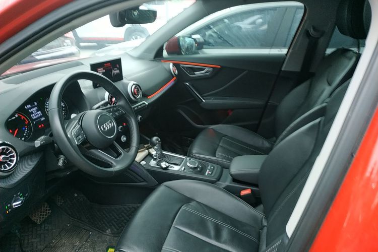 奥迪Q2L 2022款 35 TFSI 进取致雅型中控内饰19