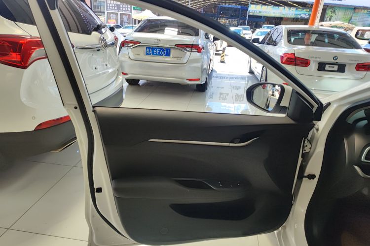 别克 英朗 2021款 1.3T 自动轻混动进取型中控内饰47