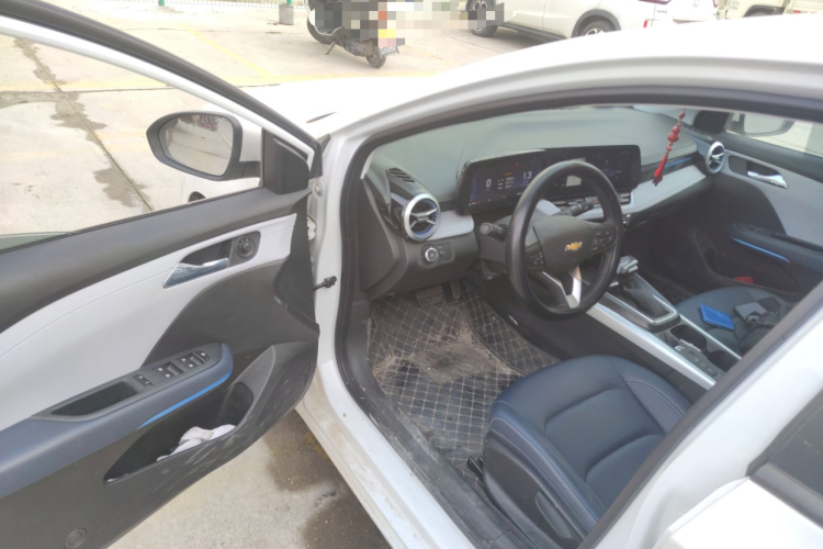 雪佛兰 科鲁泽 2024款 1.5L 双离合悦享版中控内饰20