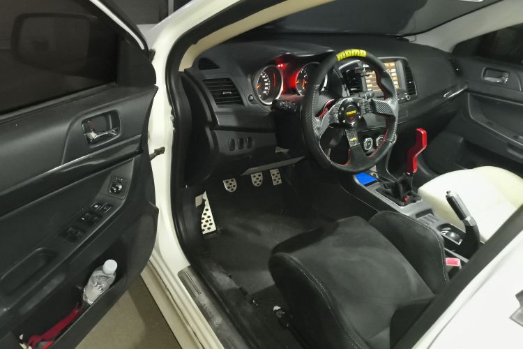 三菱 翼神 2012款 时尚版 1.8L 手动舒适型中控内饰20