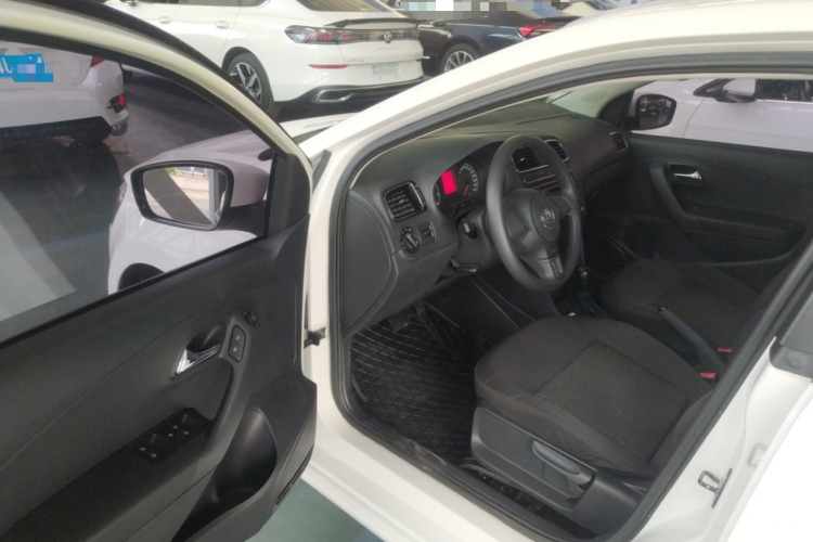 大众 Polo 2013款 1.6L 自动舒适版中控内饰20