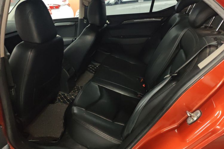 雪铁龙C4L 2016款 1.6T 自动领先型中控内饰7004