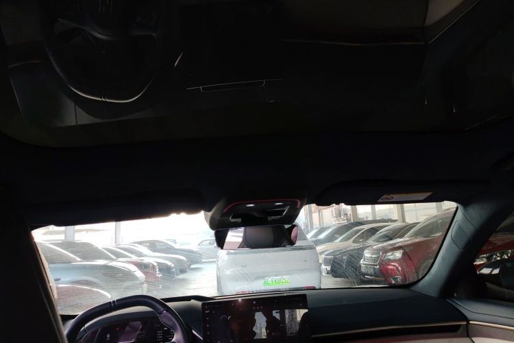 极氪001 2024款 WE版 100kWh 后驱局部细节22