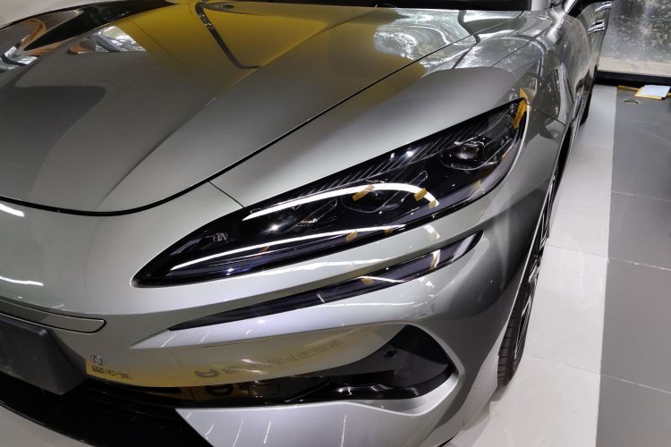 腾势Z9GT 2024款 1100四驱Pro版局部细节36