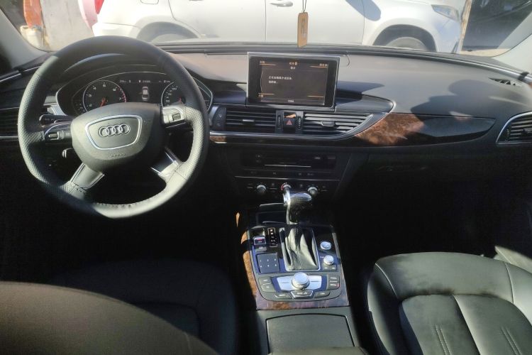 奥迪A6L 2015款 TFSI 百万纪念智领型中控内饰7002