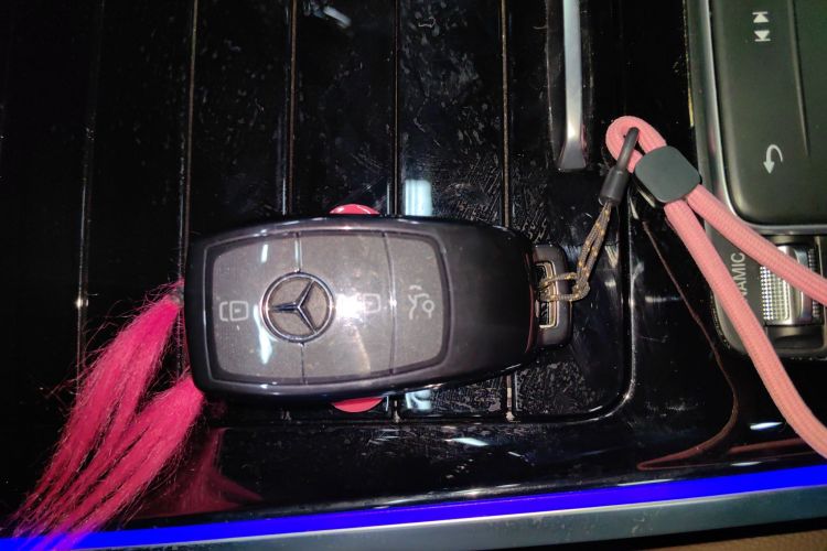 奔驰GLB 2022款 GLB 220 动感型中控内饰11