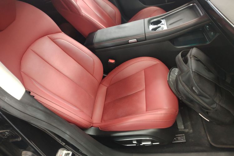 小鹏P7 2023款 P7i 702 Pro局部细节41