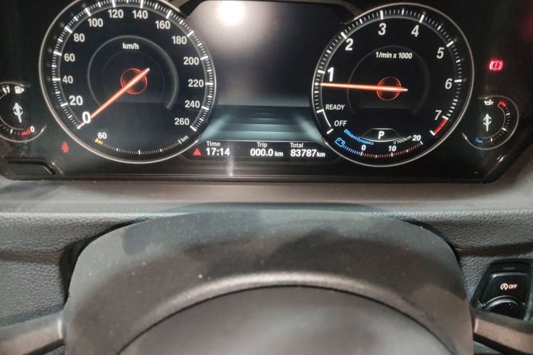 宝马3系GT 2019款 320i M运动套装中控内饰15