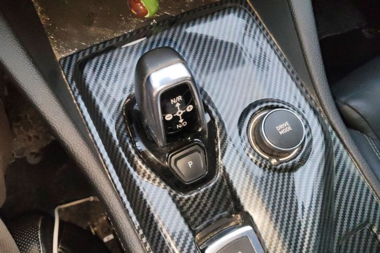 领克03 2021款 1.5TD DCT劲 冠军版中控内饰18