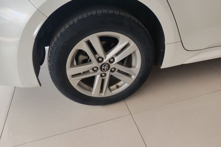 丰田 雷凌 2019款 185T CVT豪华版 国VI车身外观6008