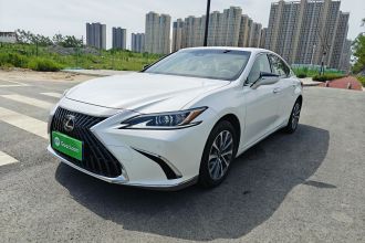 雷克萨斯ES 2023款 200 卓越版