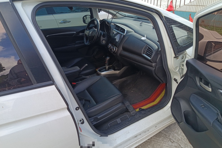 本田 飞度 2018款 1.5L CVT潮跑+版局部细节9005