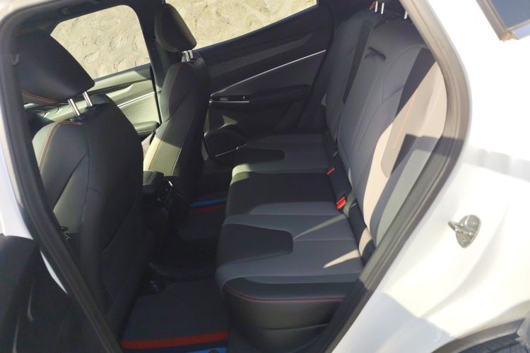 吉利汽车 2023款 博越COOL 1.5TD 智慧型中控内饰21