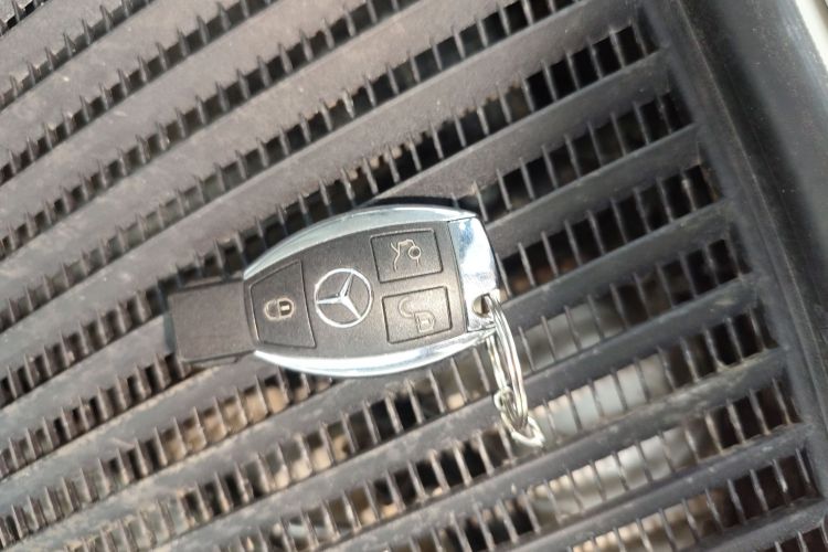 奔驰GLC轿跑 2019款 改款 GLC 260 4MATIC 轿跑SUV中控内饰7001