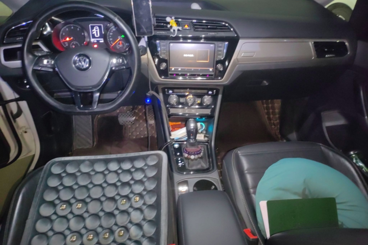 大众 2018款 途安L 280TSI DSG拓界版 7座 国VI中控内饰12