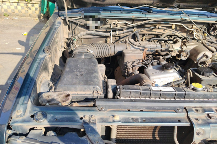 猎豹汽车 猎豹6481 2009款 2.2L 手动两驱局部细节9006