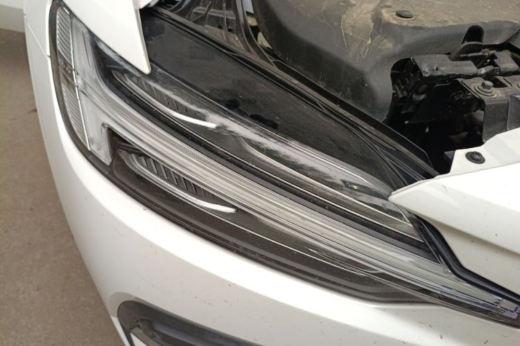 沃尔沃S60 2023款 B4 智逸豪华版车身外观6006