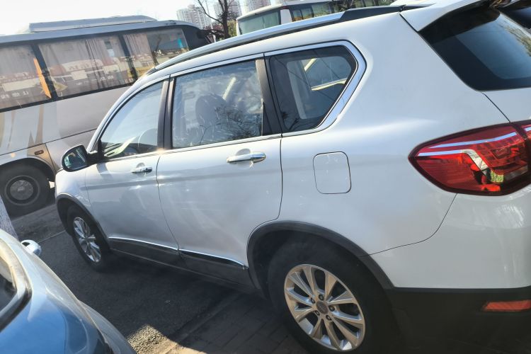 哈弗H6 2018款 红标 运动版 1.5T 自动两驱精英型车身外观4