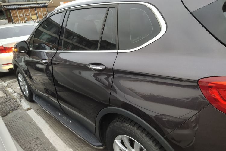 别克 昂科威 2018款 20T 两驱精英型车身外观4