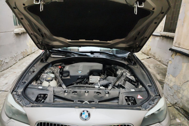 宝马5系 2013款 525Li 领先型局部细节24