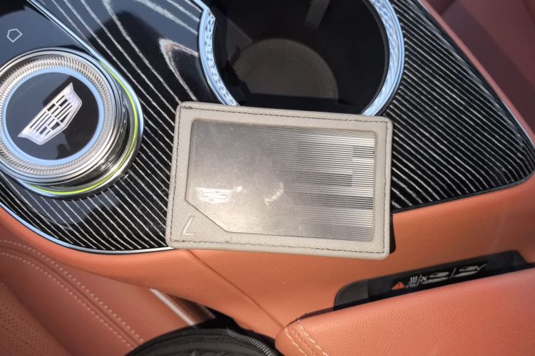 凯迪拉克 IQ傲歌 2024款 四驱长续航版中控内饰7001