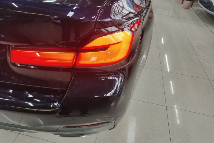 宝马5系 2021款 改款 525Li M运动套装车身外观6006