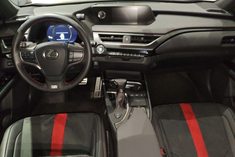雷克萨斯UX 2020款 200 F SPORT版中控内饰12