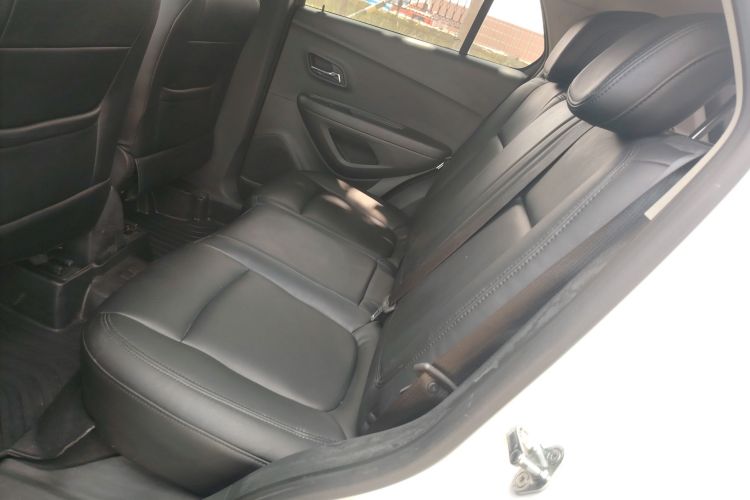 雪佛兰 创酷 2016款 1.4T 自动两驱舒适天窗版中控内饰7004