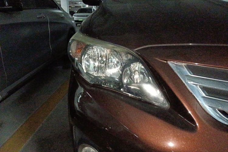 丰田 卡罗拉 2012款 炫装版 1.8L CVT GL-i车身外观8